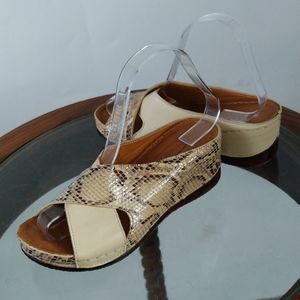 SHERIDAN MIA Women's Sandle